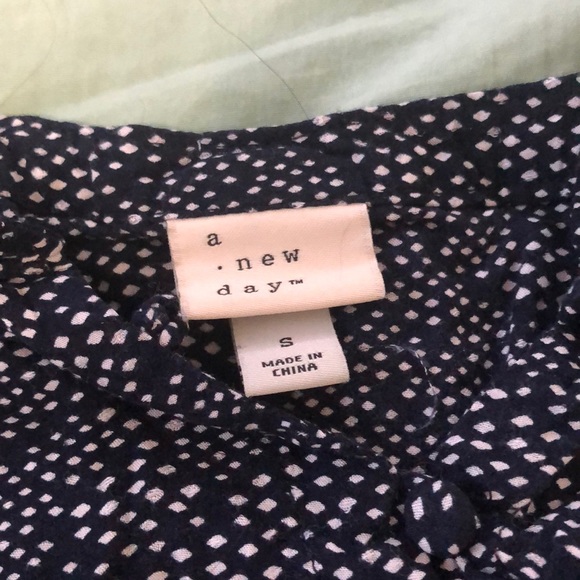 A New Day tank top FREE IN BUNDLE - Picture 2 of 3